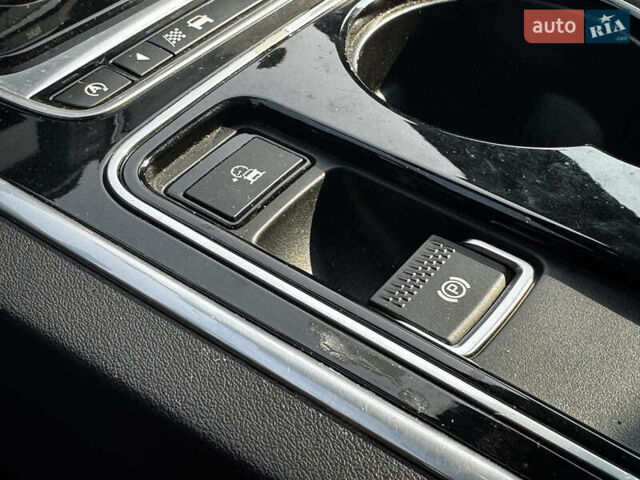 Чорний Ягуар XE, об'ємом двигуна 3 л та пробігом 73 тис. км за 14990 $, фото 16 на Automoto.ua