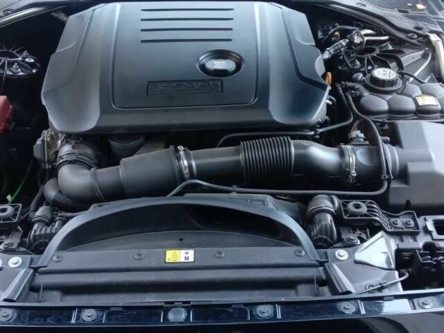 Черный Ягуар XE, объемом двигателя 2 л и пробегом 130 тыс. км за 15000 $, фото 14 на Automoto.ua