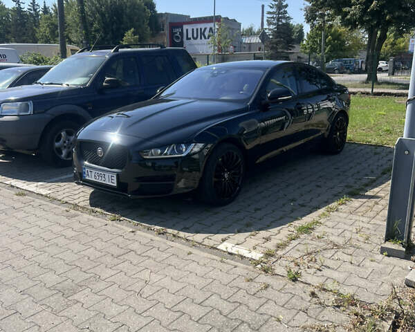 Черный Ягуар XE, объемом двигателя 2 л и пробегом 140 тыс. км за 17500 $, фото 60 на Automoto.ua