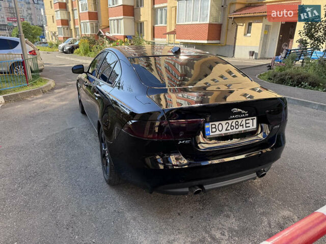 Черный Ягуар XE, объемом двигателя 2 л и пробегом 117 тыс. км за 13600 $, фото 4 на Automoto.ua