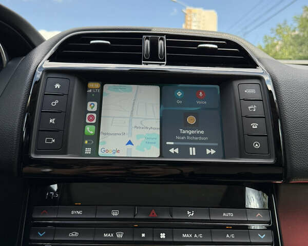 Черный Ягуар XE, объемом двигателя 2 л и пробегом 78 тыс. км за 16900 $, фото 20 на Automoto.ua