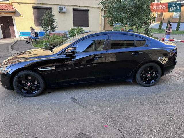 Чорний Ягуар XE, об'ємом двигуна 2 л та пробігом 115 тис. км за 13500 $, фото 5 на Automoto.ua