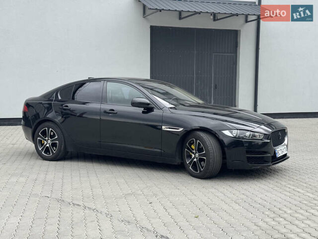 Черный Ягуар XE, объемом двигателя 2 л и пробегом 88 тыс. км за 18001 $, фото 4 на Automoto.ua