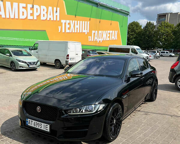 Черный Ягуар XE, объемом двигателя 2 л и пробегом 140 тыс. км за 17500 $, фото 3 на Automoto.ua