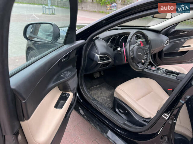 Черный Ягуар XE, объемом двигателя 2 л и пробегом 140 тыс. км за 17500 $, фото 39 на Automoto.ua