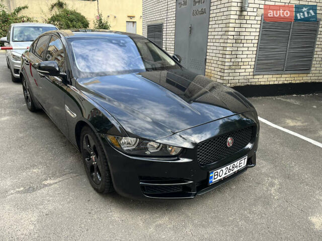 Черный Ягуар XE, объемом двигателя 2 л и пробегом 117 тыс. км за 13600 $, фото 6 на Automoto.ua