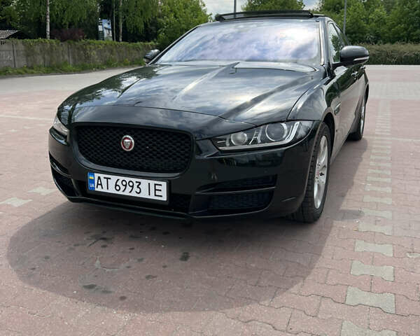 Черный Ягуар XE, объемом двигателя 2 л и пробегом 140 тыс. км за 17500 $, фото 56 на Automoto.ua