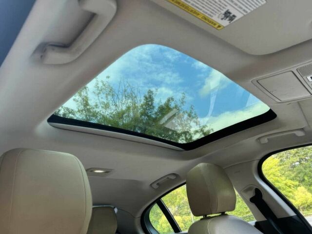 Чорний Ягуар XE, об'ємом двигуна 3 л та пробігом 66 тис. км за 13100 $, фото 11 на Automoto.ua