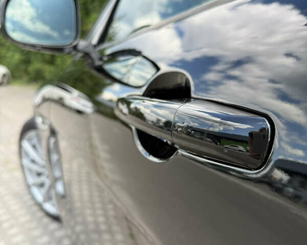 Черный Ягуар XE, объемом двигателя 2 л и пробегом 78 тыс. км за 16900 $, фото 8 на Automoto.ua
