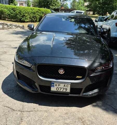 Чорний Ягуар XE, об'ємом двигуна 2 л та пробігом 58 тис. км за 25000 $, фото 13 на Automoto.ua