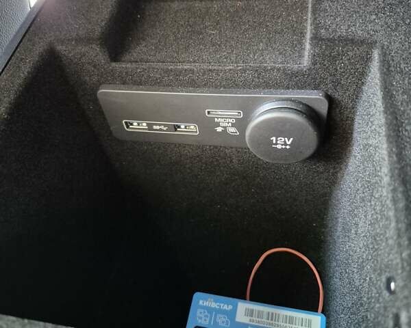 Чорний Ягуар XE, об'ємом двигуна 2 л та пробігом 58 тис. км за 25000 $, фото 14 на Automoto.ua