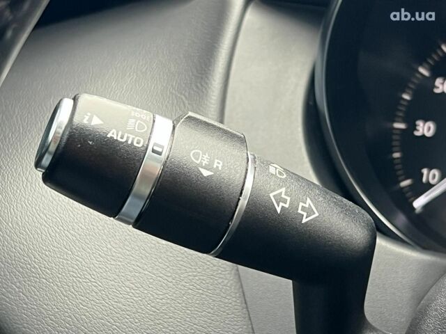 Чорний Ягуар XE, об'ємом двигуна 2 л та пробігом 109 тис. км за 17490 $, фото 20 на Automoto.ua