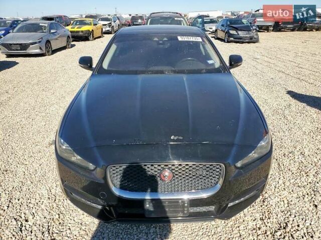 Черный Ягуар XE, объемом двигателя 2 л и пробегом 146 тыс. км за 3600 $, фото 1 на Automoto.ua