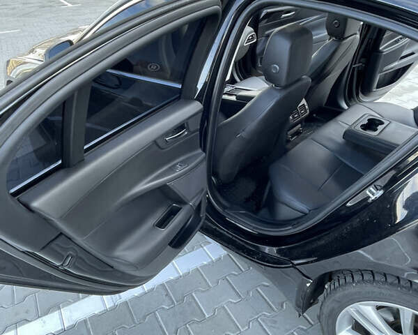 Черный Ягуар XE, объемом двигателя 2 л и пробегом 118 тыс. км за 11500 $, фото 17 на Automoto.ua