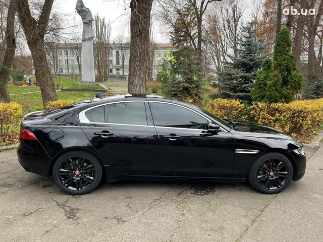 Чорний Ягуар XE, об'ємом двигуна 2 л та пробігом 109 тис. км за 17490 $, фото 3 на Automoto.ua