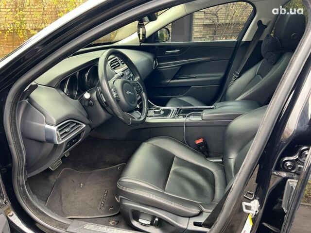 Чорний Ягуар XE, об'ємом двигуна 2 л та пробігом 109 тис. км за 17490 $, фото 10 на Automoto.ua