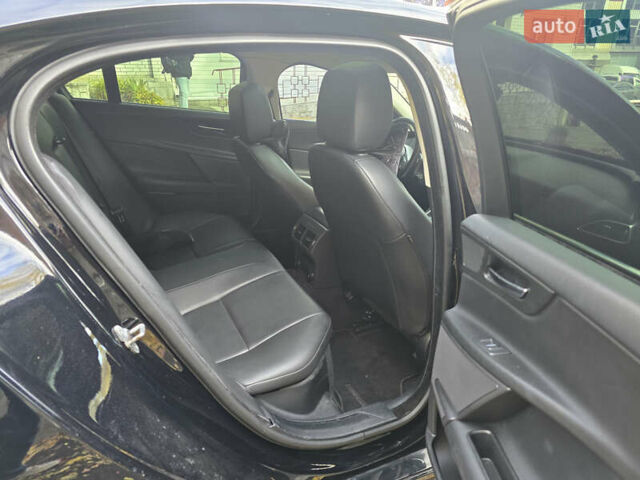 Черный Ягуар XE, объемом двигателя 2 л и пробегом 107 тыс. км за 18800 $, фото 28 на Automoto.ua