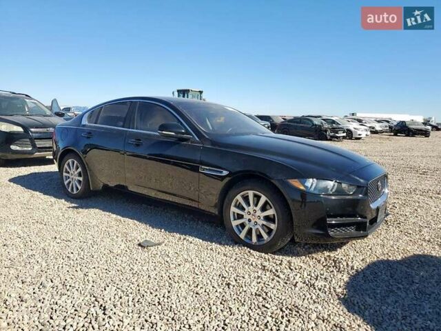 Черный Ягуар XE, объемом двигателя 2 л и пробегом 146 тыс. км за 3600 $, фото 2 на Automoto.ua