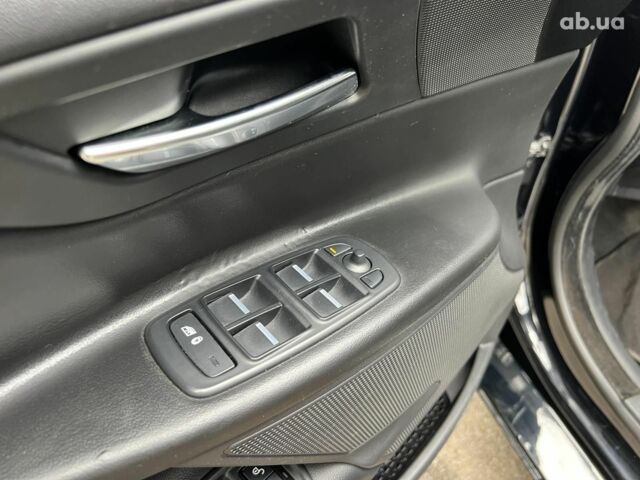 Чорний Ягуар XE, об'ємом двигуна 2 л та пробігом 109 тис. км за 17490 $, фото 9 на Automoto.ua