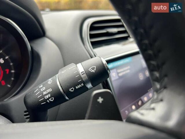 Чорний Ягуар XE, об'ємом двигуна 2 л та пробігом 109 тис. км за 17490 $, фото 19 на Automoto.ua