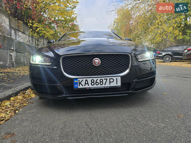 Черный Ягуар XE, объемом двигателя 2 л и пробегом 107 тыс. км за 18800 $, фото 3 на Automoto.ua