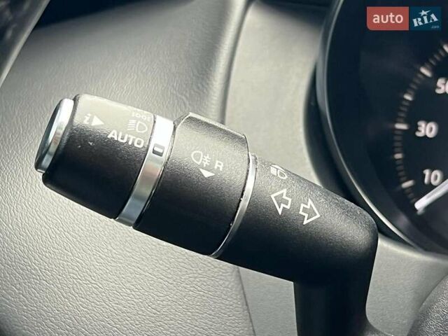 Чорний Ягуар XE, об'ємом двигуна 2 л та пробігом 109 тис. км за 17490 $, фото 20 на Automoto.ua