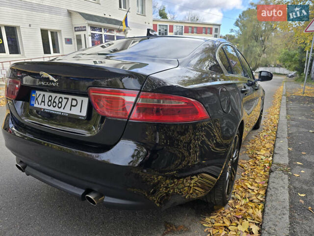 Черный Ягуар XE, объемом двигателя 2 л и пробегом 107 тыс. км за 18800 $, фото 12 на Automoto.ua