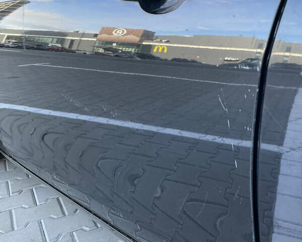 Черный Ягуар XE, объемом двигателя 2 л и пробегом 118 тыс. км за 11500 $, фото 19 на Automoto.ua