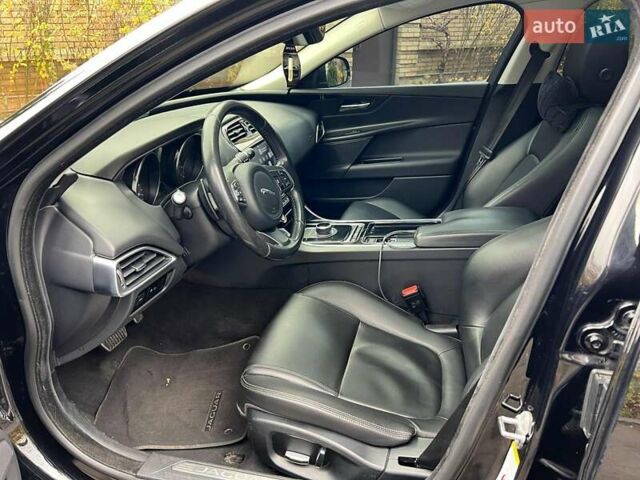 Чорний Ягуар XE, об'ємом двигуна 2 л та пробігом 109 тис. км за 17490 $, фото 10 на Automoto.ua