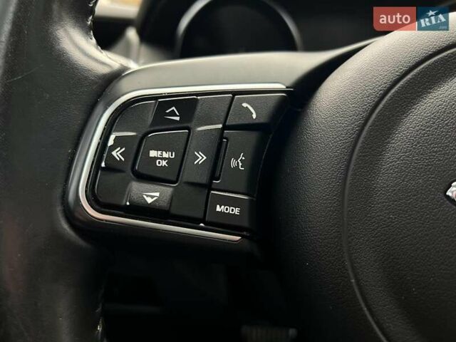 Чорний Ягуар XE, об'ємом двигуна 2 л та пробігом 109 тис. км за 17490 $, фото 14 на Automoto.ua