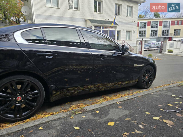 Черный Ягуар XE, объемом двигателя 2 л и пробегом 107 тыс. км за 18800 $, фото 14 на Automoto.ua
