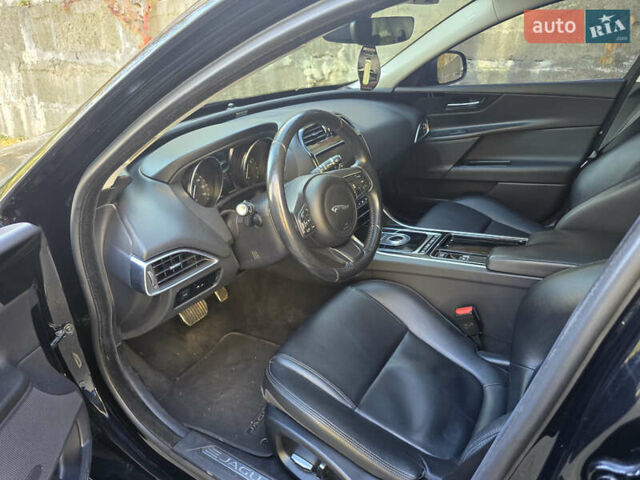 Черный Ягуар XE, объемом двигателя 2 л и пробегом 107 тыс. км за 18800 $, фото 21 на Automoto.ua
