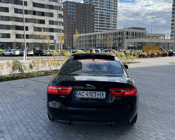 Черный Ягуар XE, объемом двигателя 2 л и пробегом 118 тыс. км за 11500 $, фото 7 на Automoto.ua