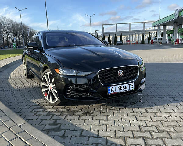 Чорний Ягуар XE, об'ємом двигуна 2 л та пробігом 16 тис. км за 26300 $, фото 2 на Automoto.ua
