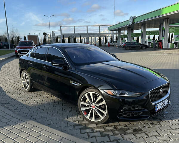 Чорний Ягуар XE, об'ємом двигуна 2 л та пробігом 16 тис. км за 26300 $, фото 3 на Automoto.ua