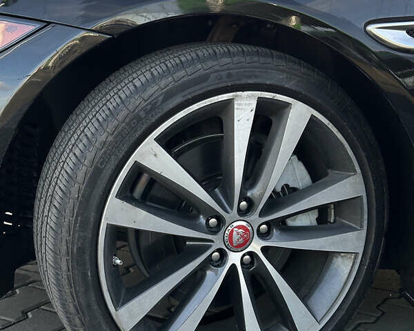 Чорний Ягуар XE, об'ємом двигуна 2 л та пробігом 16 тис. км за 26300 $, фото 8 на Automoto.ua