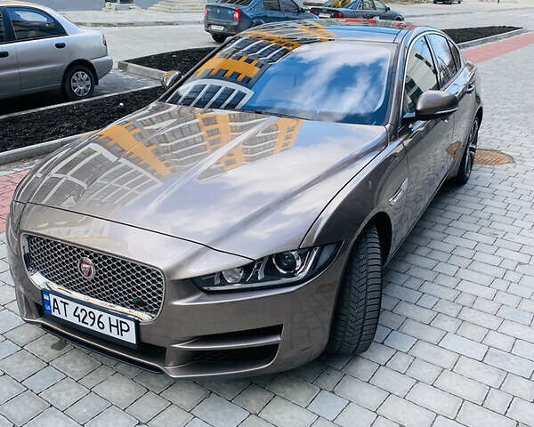 Коричневий Ягуар XE, об'ємом двигуна 3 л та пробігом 75 тис. км за 21800 $, фото 17 на Automoto.ua