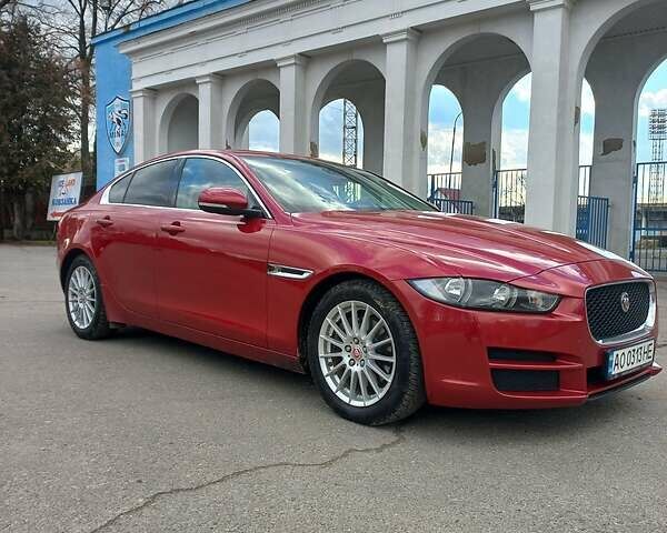 Червоний Ягуар XE, об'ємом двигуна 2 л та пробігом 300 тис. км за 15500 $, фото 5 на Automoto.ua