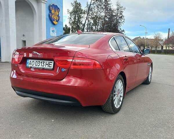 Червоний Ягуар XE, об'ємом двигуна 2 л та пробігом 300 тис. км за 15500 $, фото 3 на Automoto.ua