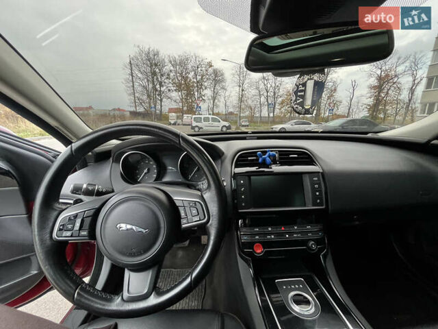 Ягуар XE 2016 у Вінниці на Automoto.ua Червоний Ягуар XE, об'ємом двигуна 2 л та пробігом 164 тис. км за 14000 $, фото 12 на Automoto.ua