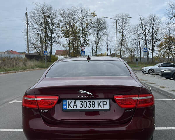 Ягуар XE 2016 у Вінниці на Automoto.ua Червоний Ягуар XE, об'ємом двигуна 2 л та пробігом 164 тис. км за 14000 $, фото 6 на Automoto.ua