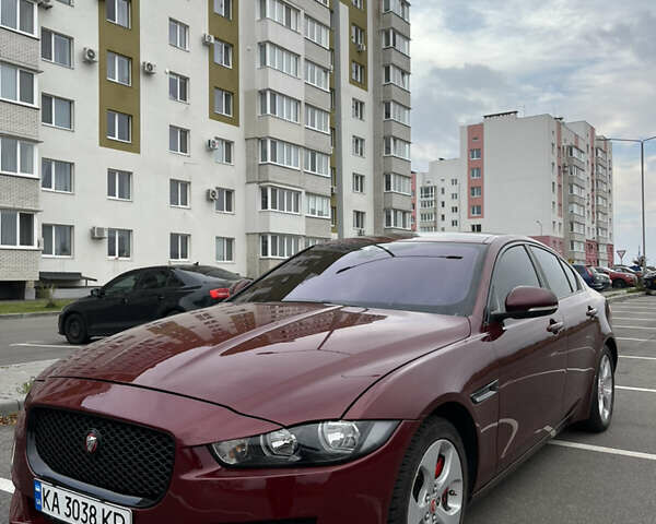 Ягуар XE 2016 у Вінниці на Automoto.ua Червоний Ягуар XE, об'ємом двигуна 2 л та пробігом 164 тис. км за 14000 $, фото 4 на Automoto.ua