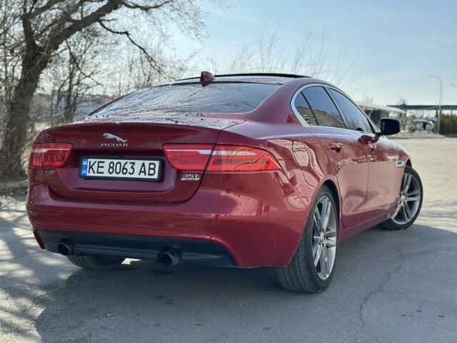 Красный Ягуар XE, объемом двигателя 3 л и пробегом 114 тыс. км за 16500 $, фото 20 на Automoto.ua