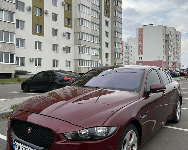 Ягуар XE 2016 у Вінниці на Automoto.ua Червоний Ягуар XE, об'ємом двигуна 2 л та пробігом 164 тис. км за 14000 $, фото 5 на Automoto.ua