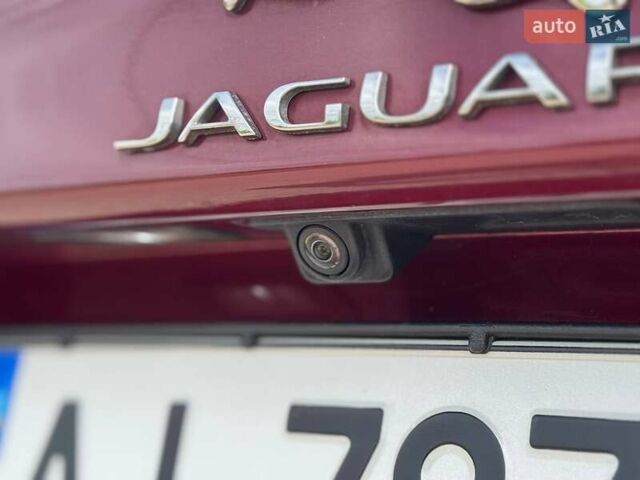 Червоний Ягуар XE, об'ємом двигуна 2 л та пробігом 90 тис. км за 14500 $, фото 16 на Automoto.ua