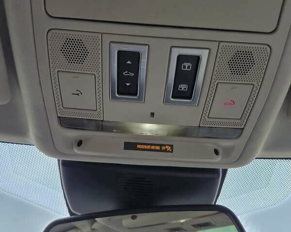 Красный Ягуар XE, объемом двигателя 2 л и пробегом 103 тыс. км за 14999 $, фото 20 на Automoto.ua