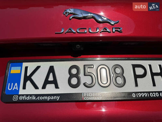 Красный Ягуар XE, объемом двигателя 2 л и пробегом 142 тыс. км за 18500 $, фото 47 на Automoto.ua