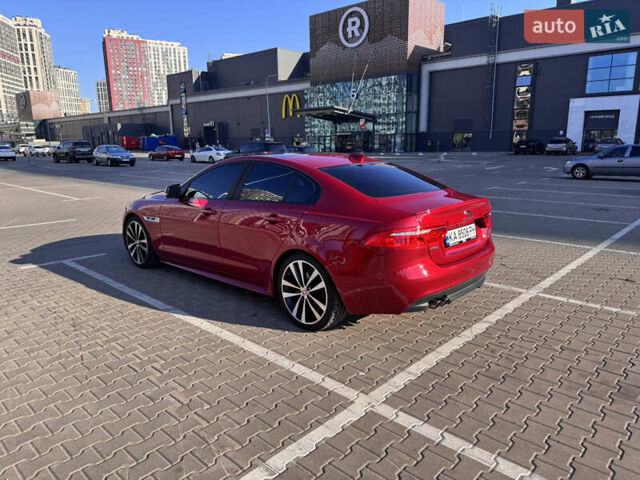 Красный Ягуар XE, объемом двигателя 2 л и пробегом 142 тыс. км за 18500 $, фото 23 на Automoto.ua