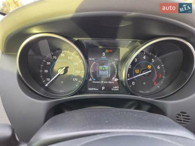 Красный Ягуар XE, объемом двигателя 2 л и пробегом 103 тыс. км за 14999 $, фото 18 на Automoto.ua