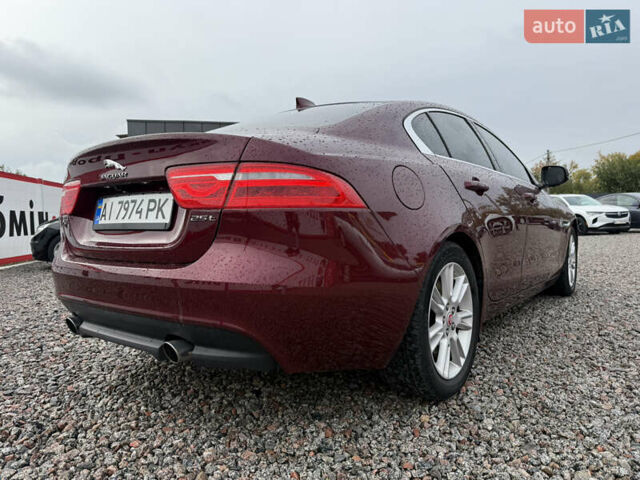 Красный Ягуар XE, объемом двигателя 2 л и пробегом 92 тыс. км за 14500 $, фото 8 на Automoto.ua